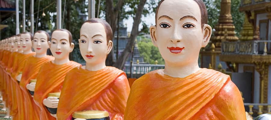 Monaci a Sihanoukville con la tua crociera a Sihanoukville