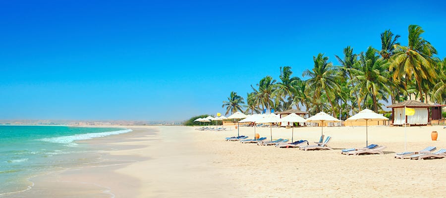 Praias ensolaradas em Salalah