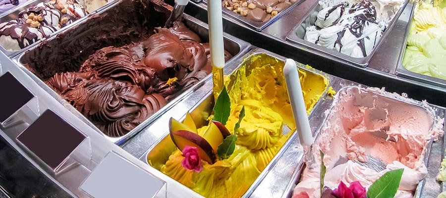 Une gelato (crème glacée) lors de votre croisière à Taormine