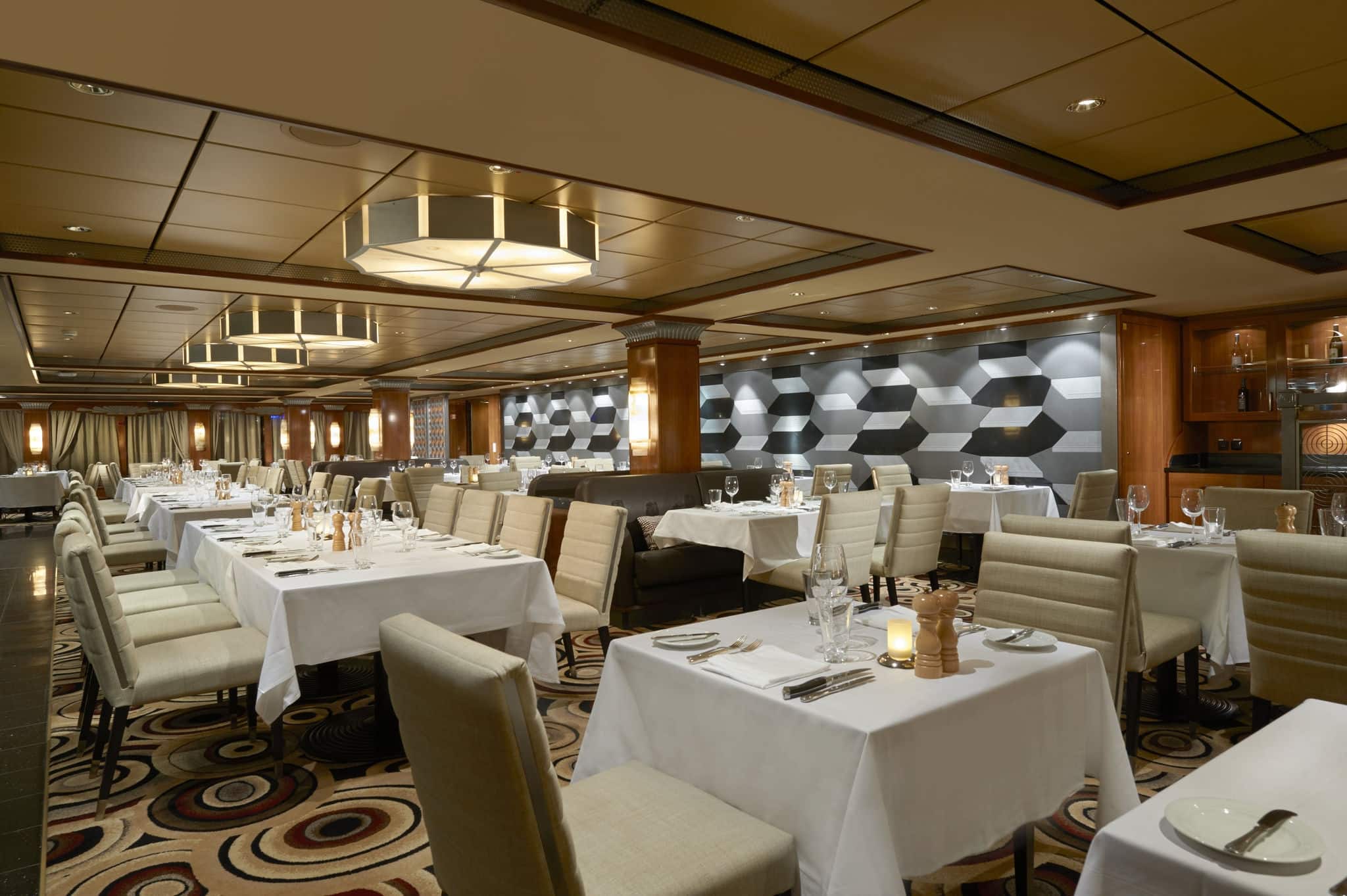 NCL Gem Dining Cagneys