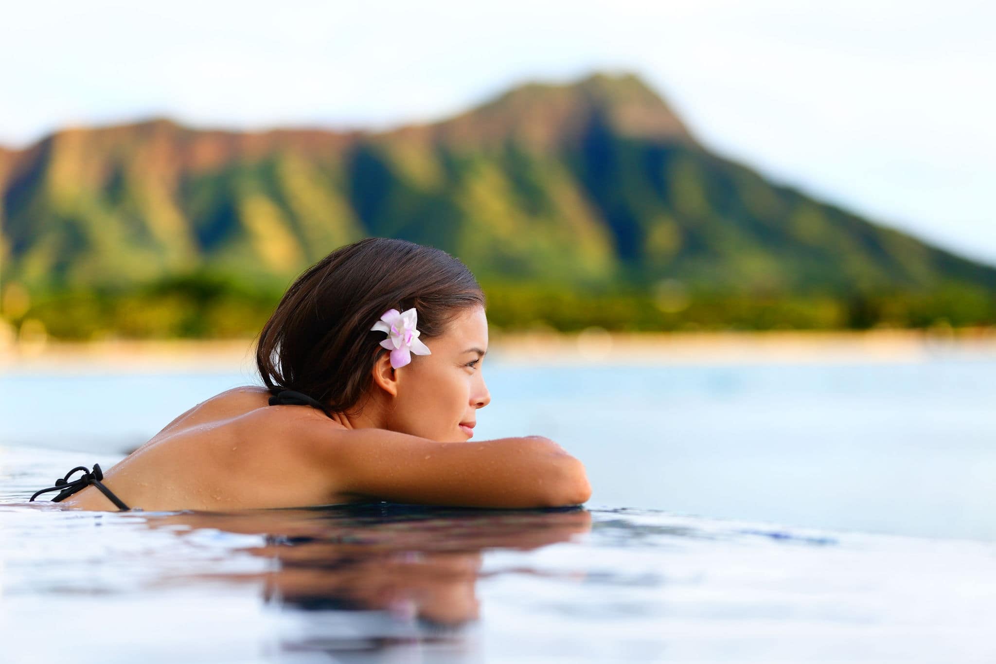 NCL-Hawaii_cruise_Derstination_main.jpg Waikiki beach, Honolulu, Hawaii