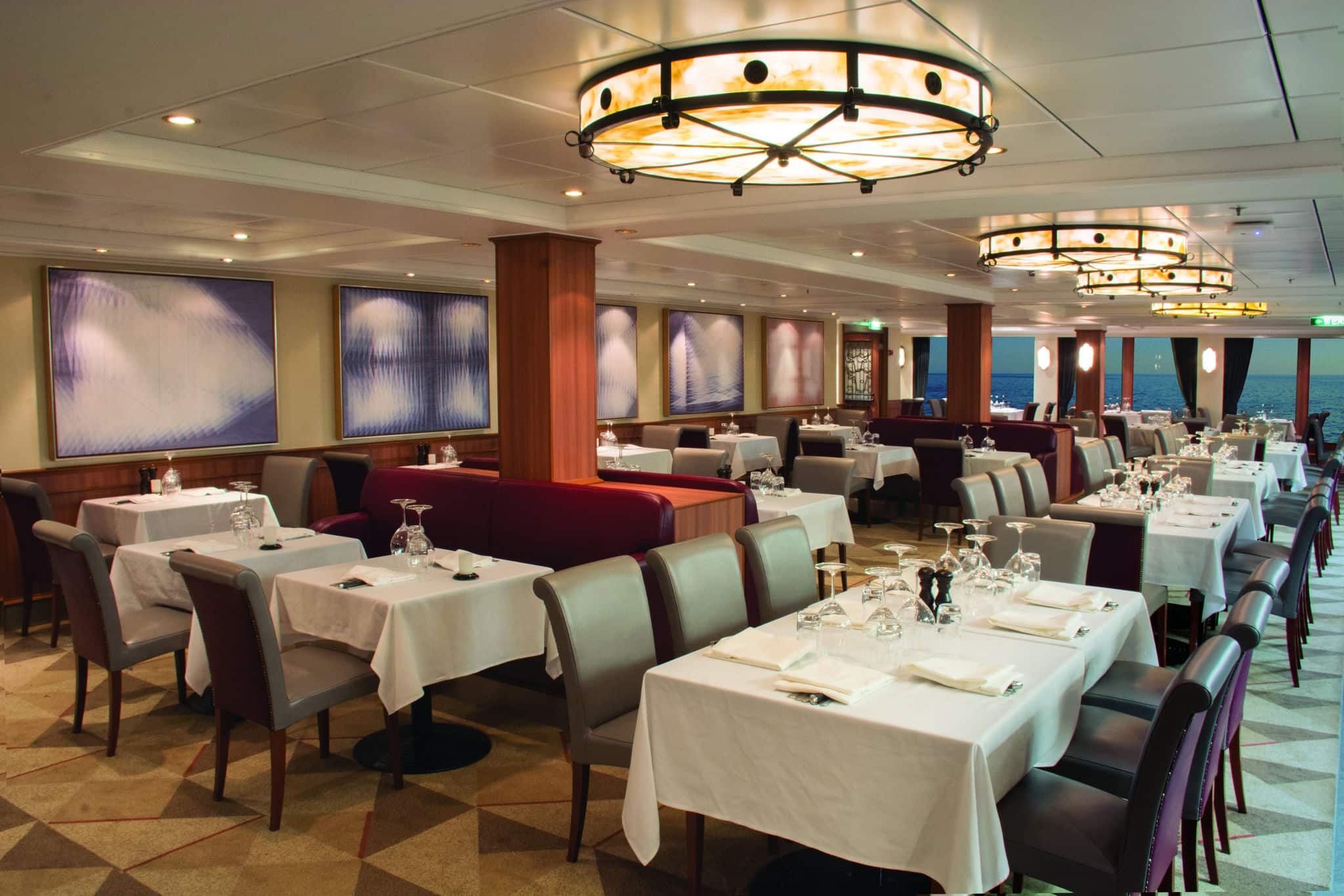 NCL Jewel Dining Dining Room Cagney's Steakhouse