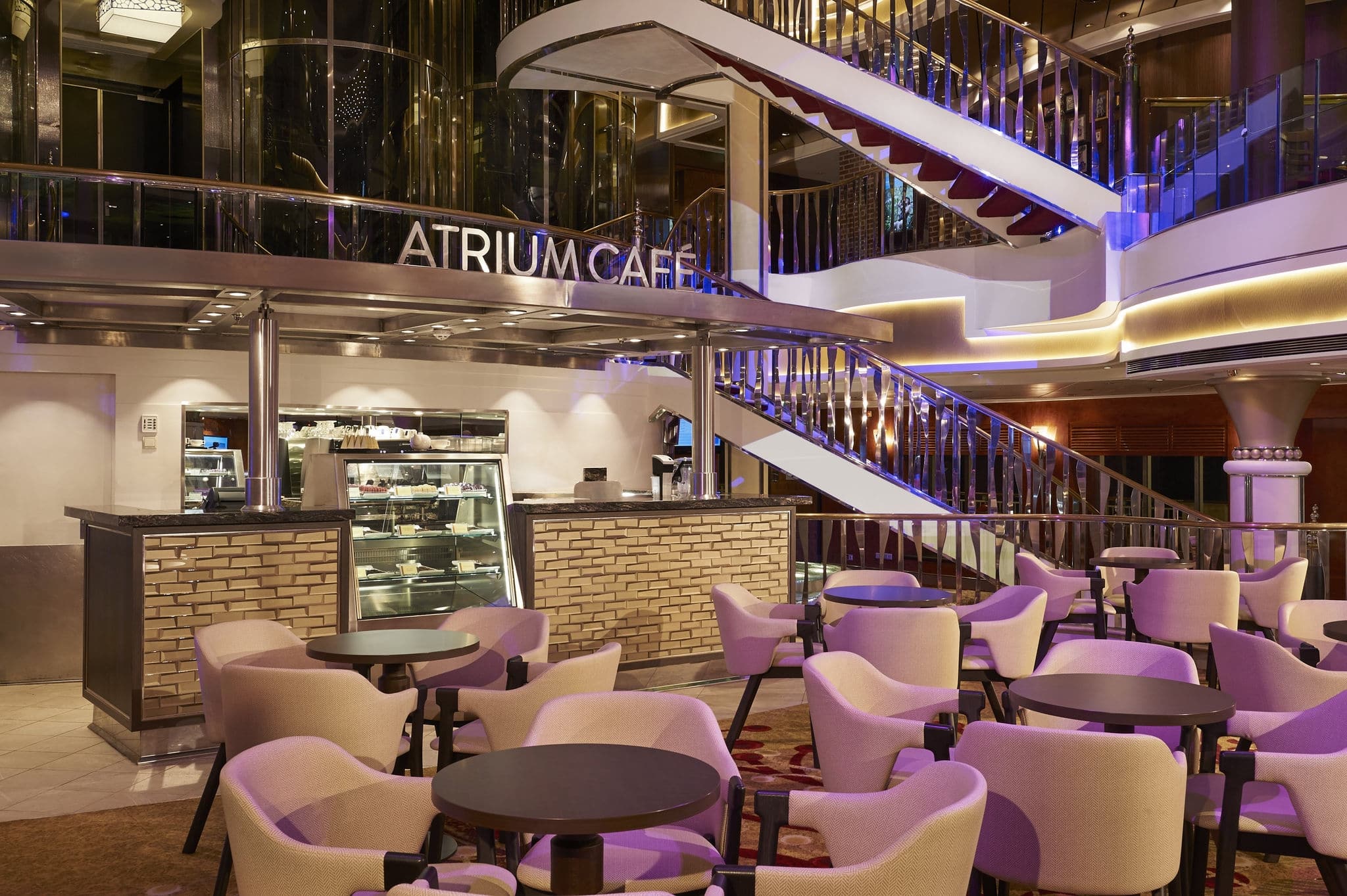 NCL Star Bars Lounges Atrium Cafe