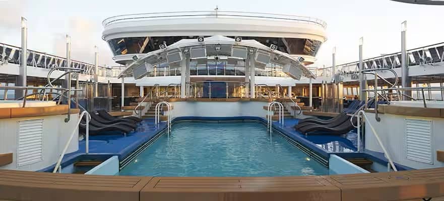 Oasis Pool